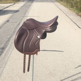 Selle Bates pour chevaux de traits