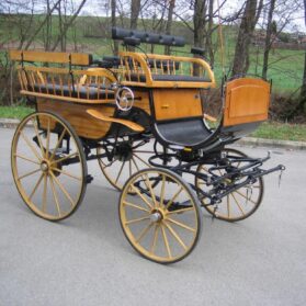Wagonette en bois